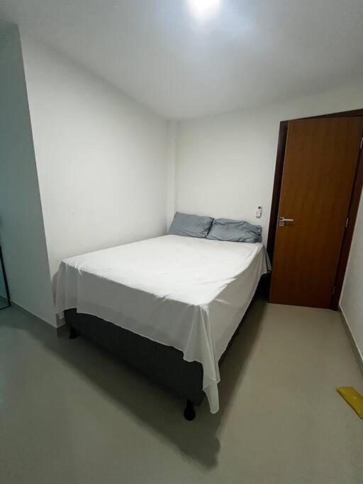 Apartamento Village 3/4 A 140m Da Ilhéus